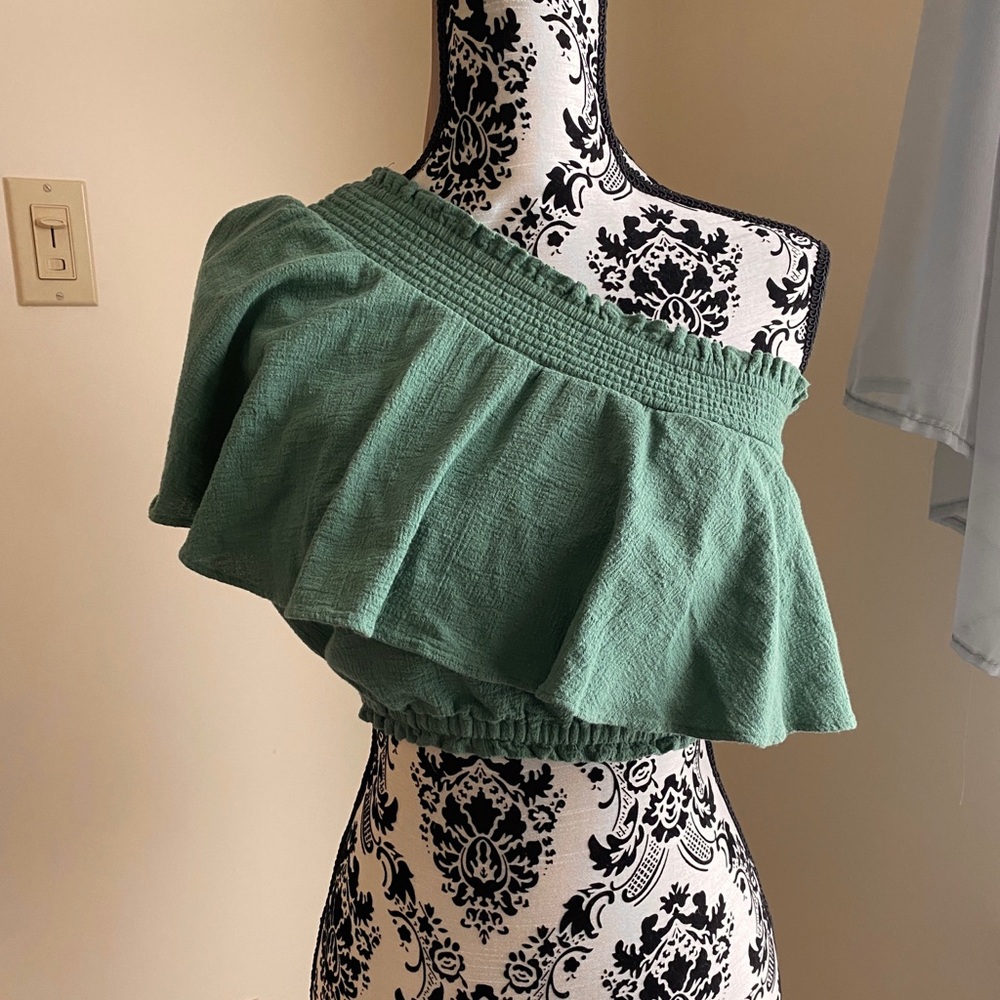 Free people go with drama top